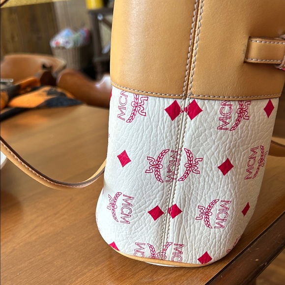 MCM Tan and White Shoulder Bag with COA - Picture 12 of 15